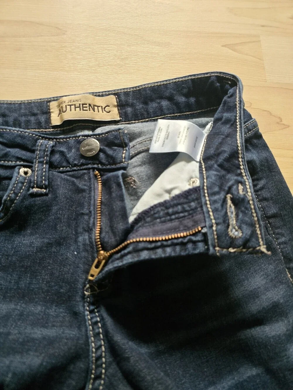 Silver Jeans The Curvy Mid Bootcut Size 4 Length 33